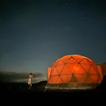 Handeland I Arctic Dome Luksustelt Sauda