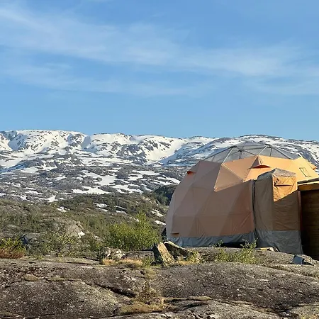 Handeland I Arctic Dome * 사우다