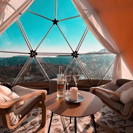 Handeland I Arctic Dome