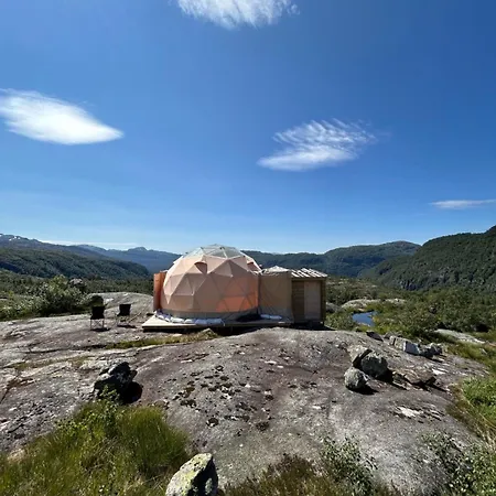 Οργανωμένο κάμπινγκ Handeland I Arctic Dome