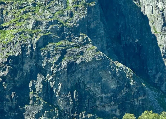 Handeland I Arctic Dome