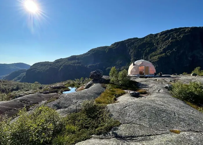 Handeland I Arctic Dome Luxe tent Sauda