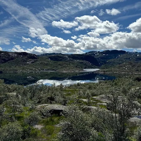 Handeland I Arctic Dome